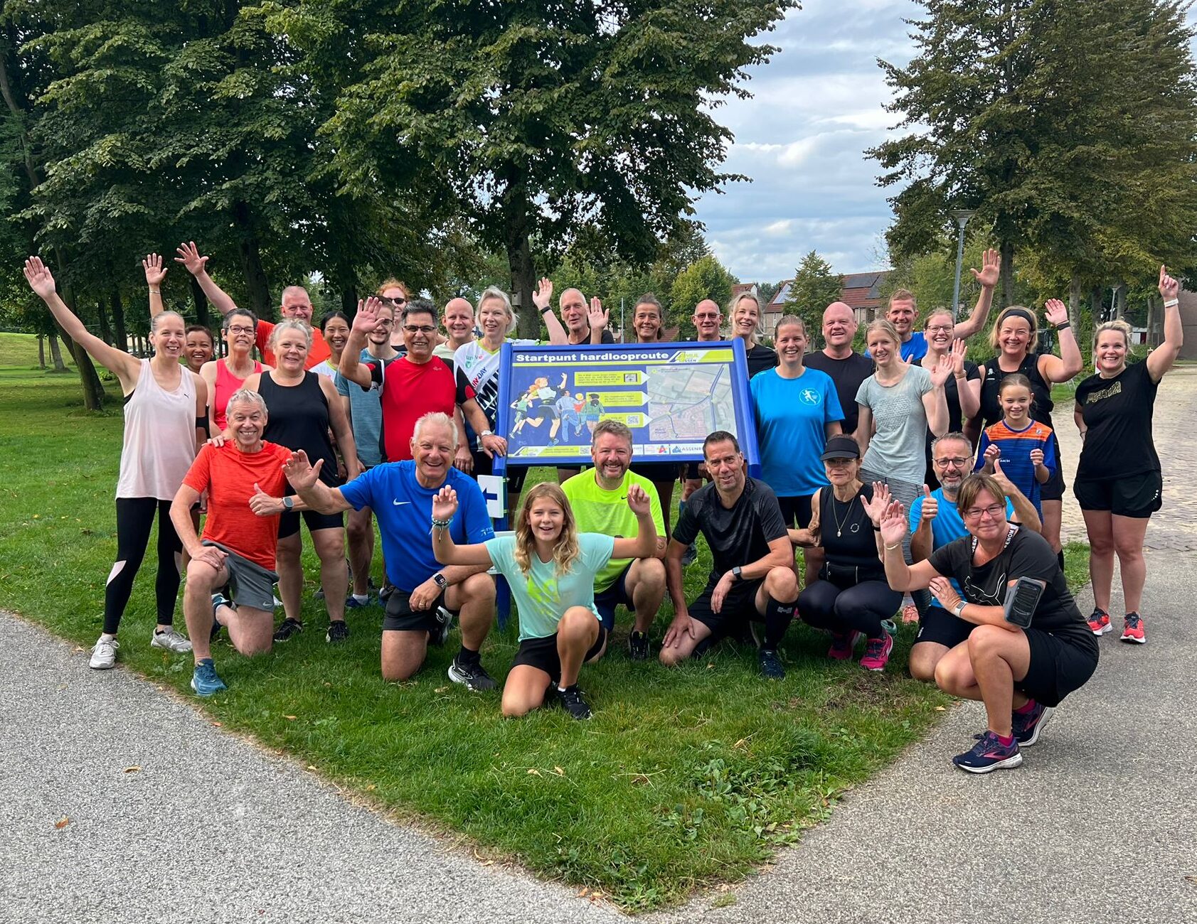Deelnemers Clinics 4 Mijl van Assen 2024 in het Anne Frank Park